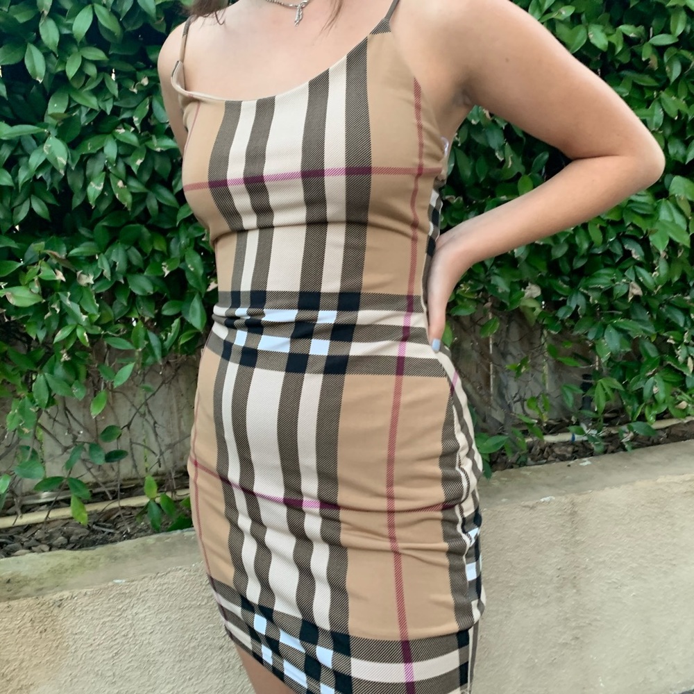 Tight Burberry pattern spaghetti strap dress